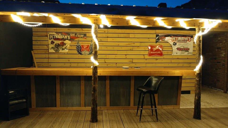 Peterman's Shamrock pool hall exterior/interior